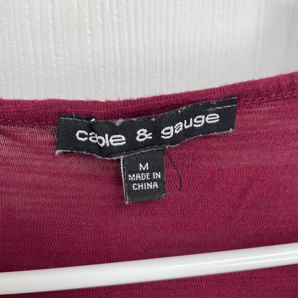 Cable & Gauge Red Scoop Neck Split Hem Tshirt Women’s Size M - Picture 3 of 6